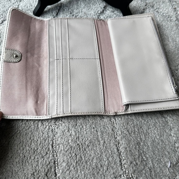 Nice Fossil Bifold Wallet for Women's - Picture 13 of 15